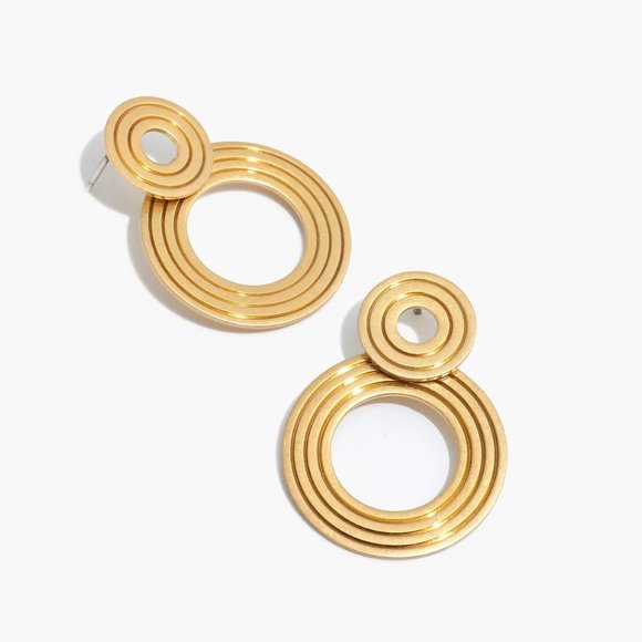 Madewell Etched Interlock Earrings - Picture 6 of 7